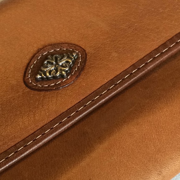 FINAL SALE PRICE Two-Tone Leather Multi-Purpose Wallet - Picture 2 of 6